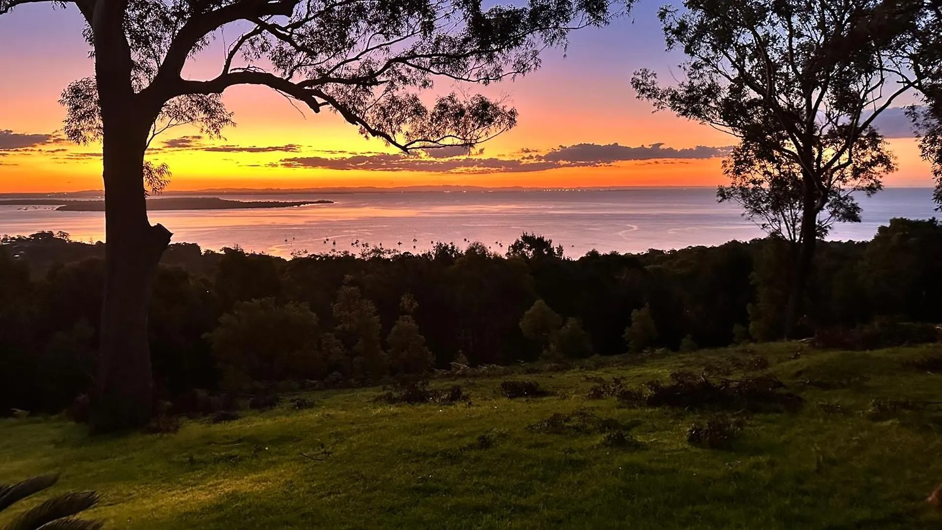 Aqua Straddies Best View Bay, Brissy & Beyond Dunwich