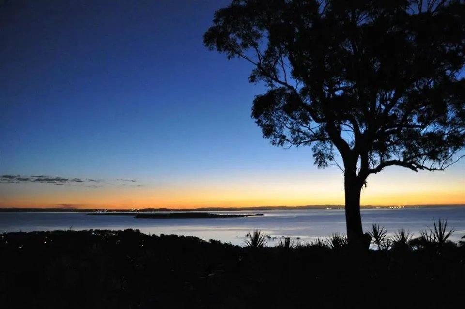 Aqua Straddies Best View Bay, Brissy & Beyond Dunwich 0*,
