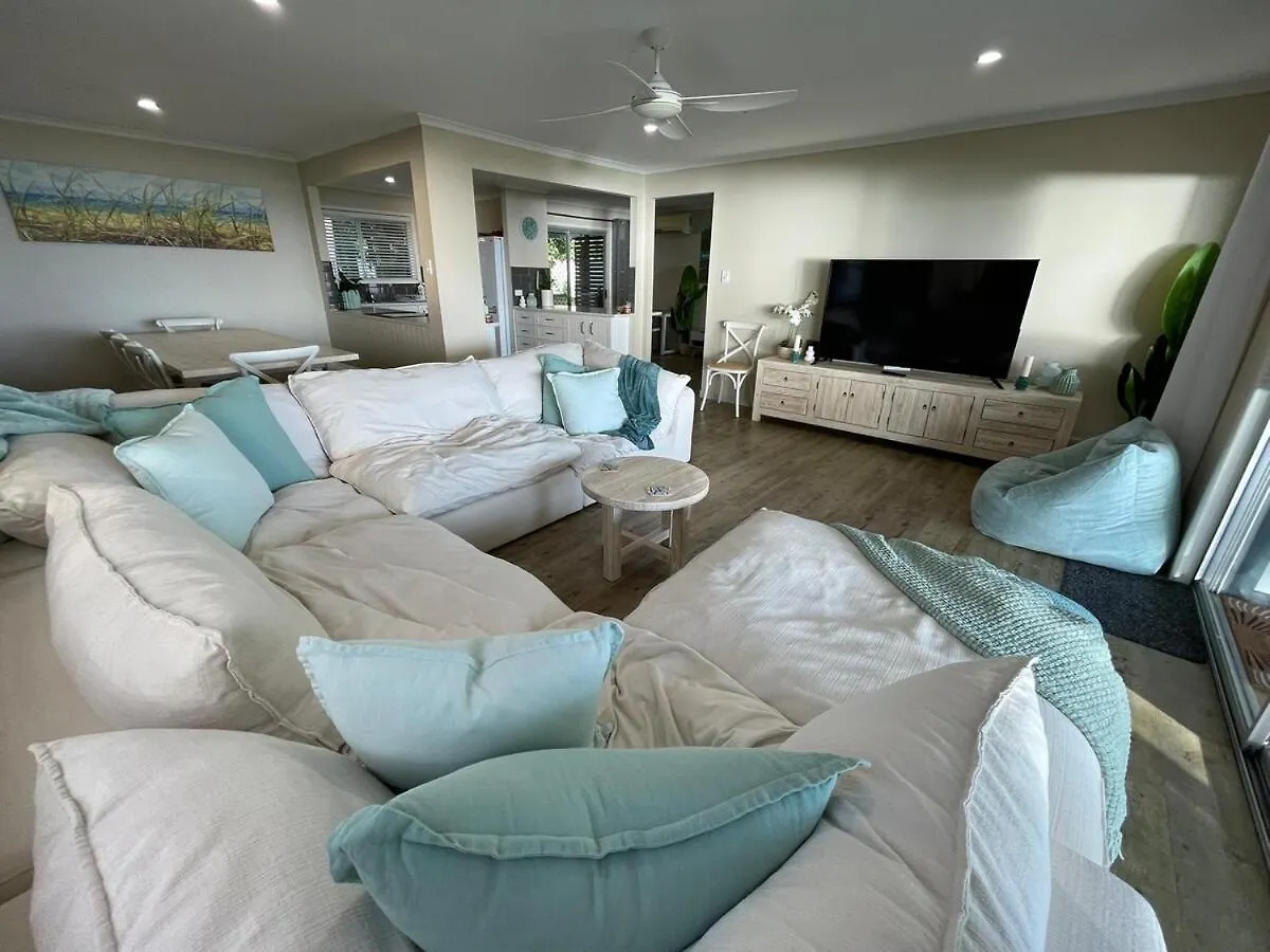 Aqua Straddies Best View Bay, Brissy & Beyond Dunwich Holiday home