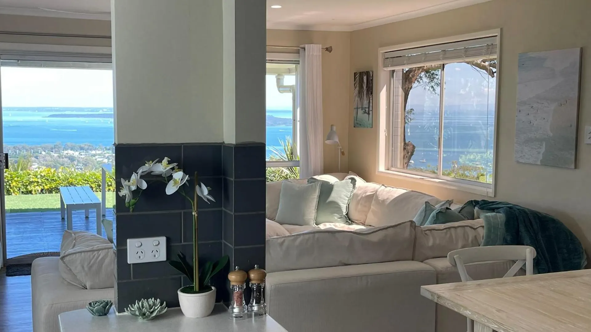 Aqua Straddies Best View Bay, Brissy & Beyond Dunwich