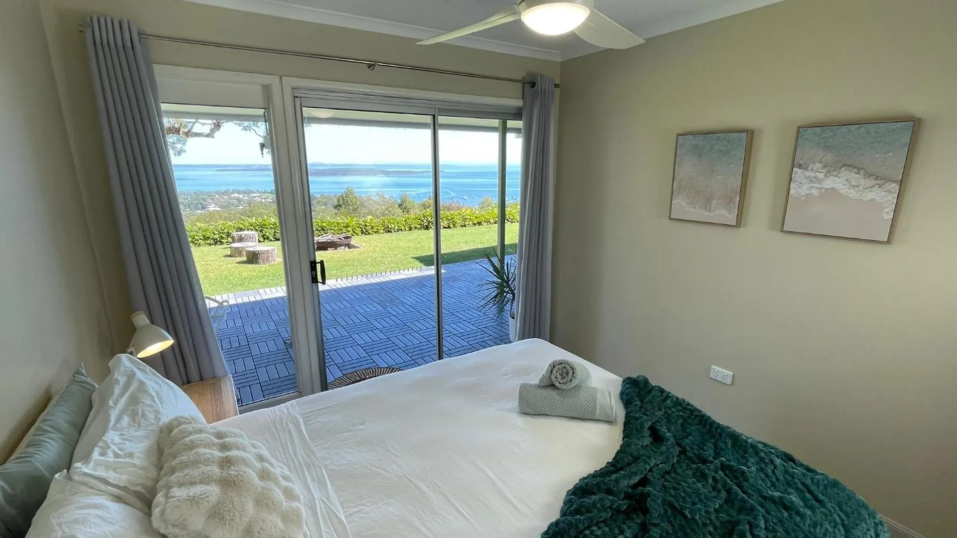Aqua Straddies Best View Bay, Brissy & Beyond Dunwich 0*,  Australia