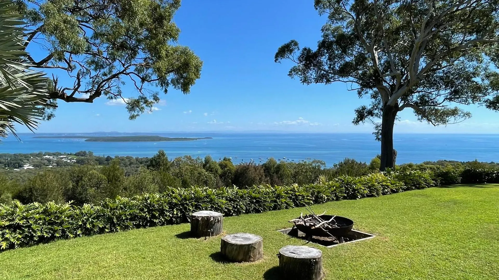 Holiday home Aqua Straddies Best View Bay, Brissy & Beyond Dunwich Australia