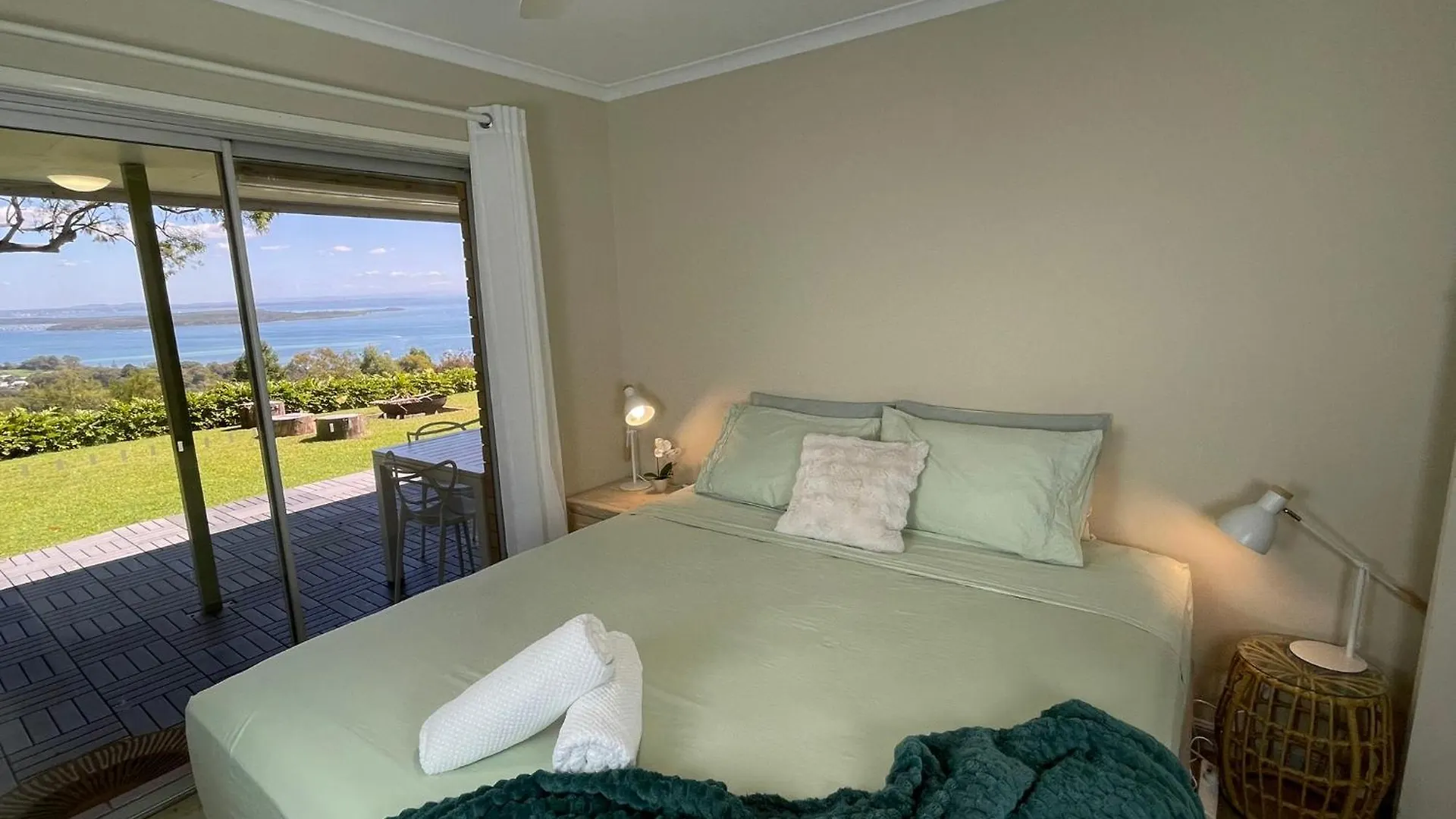 Aqua Straddies Best View Bay, Brissy & Beyond Dunwich
